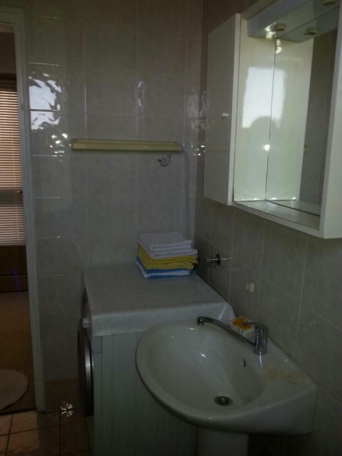 Ante Apartmani Crikvenica Luaran gambar