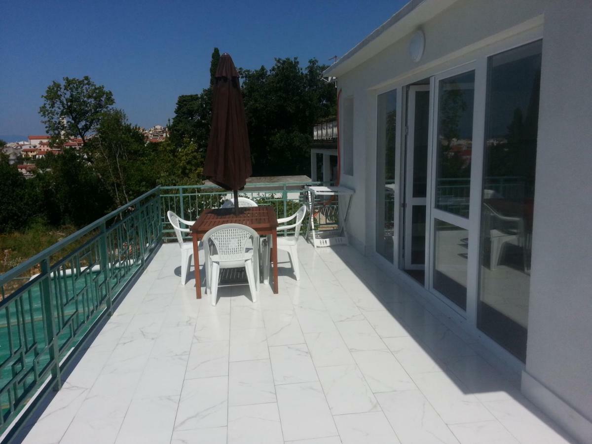 Ante Apartmani Crikvenica Luaran gambar
