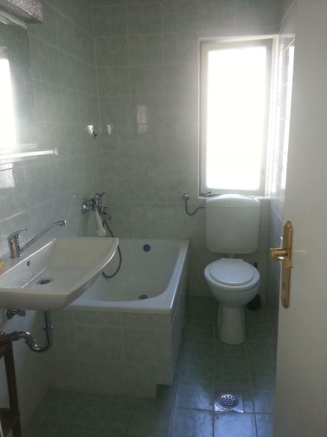 Ante Apartmani Crikvenica Luaran gambar